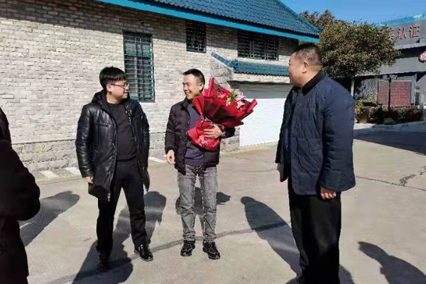 喜迎新春，南莫鎮領導到我公司慰問走訪